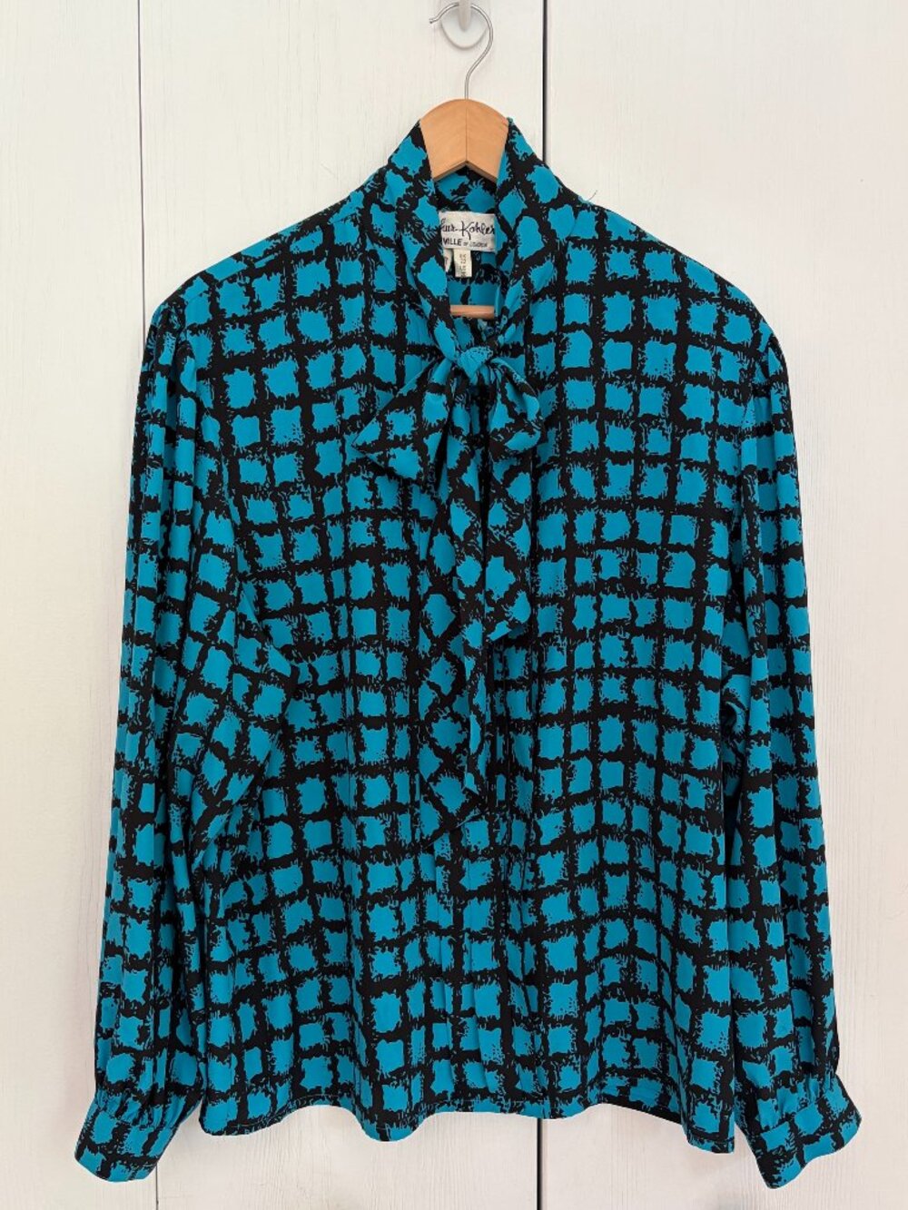 Vintage Blue Blouse, Arthur Kohler by Tricoville, size 20 (XL/XXL)